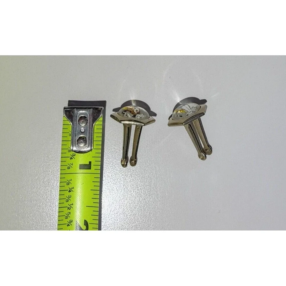 N/A vintage silver‑tone